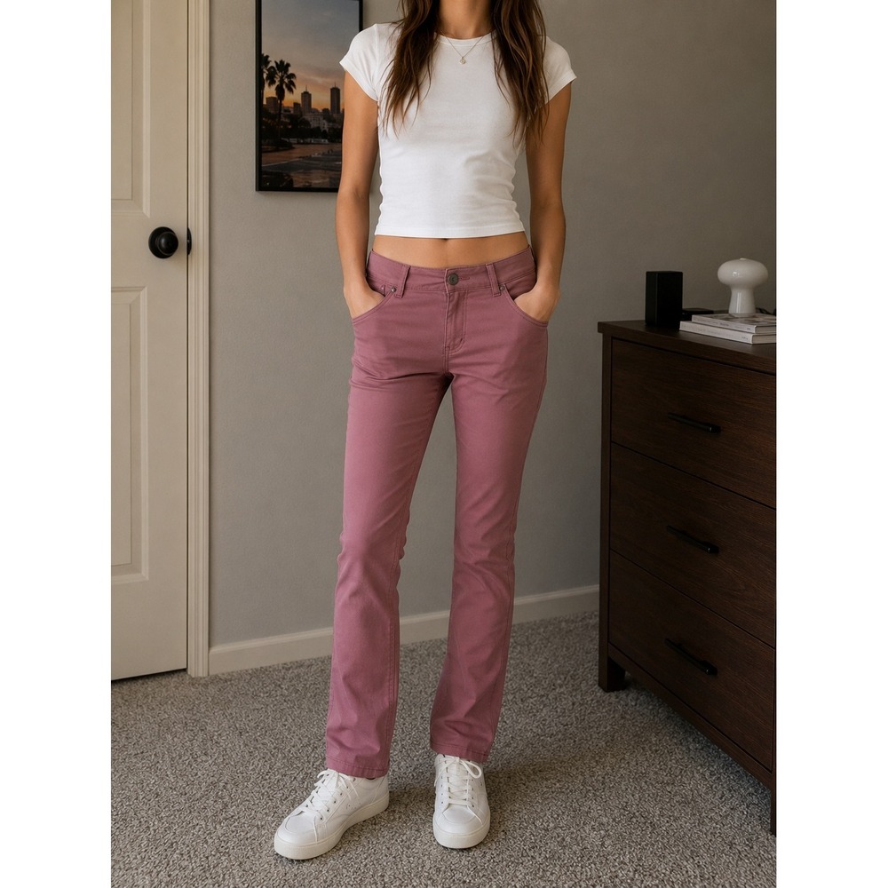 Signature Levi Strauss Gold Label Totally Shaping Pull-On Skinny Mauve  W32 L28